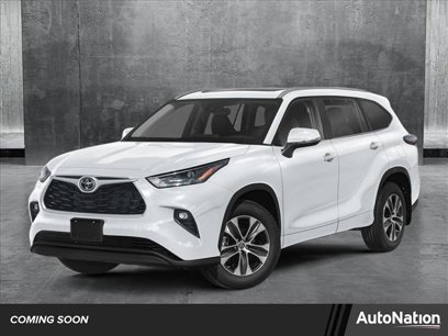 New 2025 Toyota Highlander XLE