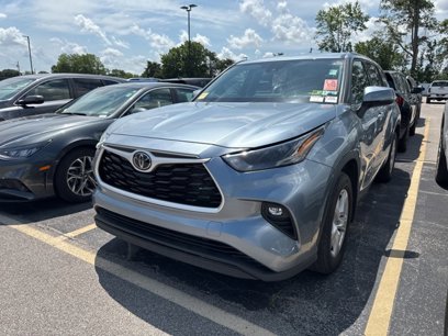 Used 2022 Toyota Highlander LE