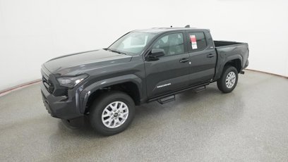 New 2025 Toyota Tacoma SR5