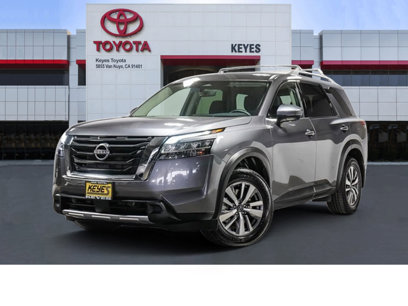 Used 2023 Nissan Pathfinder SL