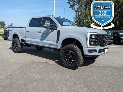 New 2025 Ford F250 Lariat w/ Lariat Ultimate Package