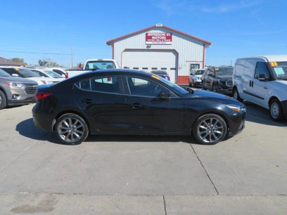 Used 2018 MAZDA MAZDA3 Touring