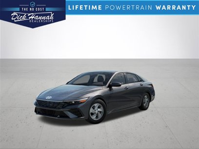 New 2025 Hyundai Elantra SE