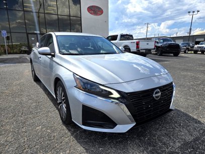 Used 2023 Nissan Altima 2.5 SV