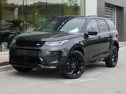 New 2025 Land Rover Discovery Sport Dynamic SE