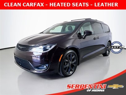 Used 2019 Chrysler Pacifica Touring-L w/ Advanced Safetytec Group