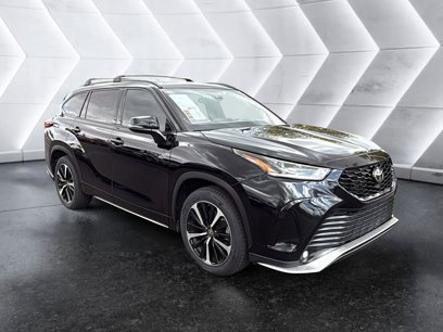 Used 2022 Toyota Highlander XSE