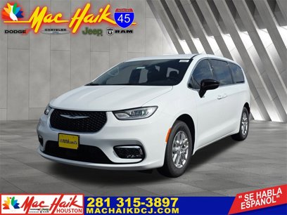 New 2025 Chrysler Pacifica Select