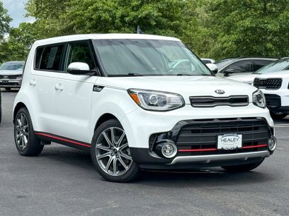 Certified 2018 Kia Soul ! w/ Tech Package