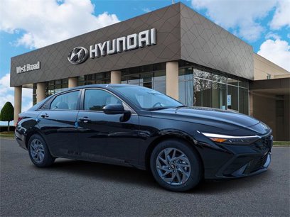 New 2025 Hyundai Elantra Blue