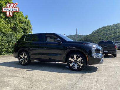 New 2025 Mitsubishi Outlander SE