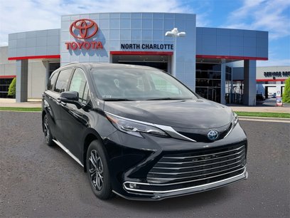 New 2025 Toyota Sienna Platinum