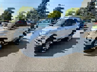 Used 2018 Ford Explorer XLT w/ Equipment Group 201A