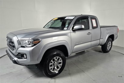 Certified 2017 Toyota Tacoma 4x4 Access Cab
