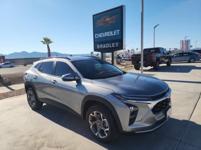 New 2025 Chevrolet Trax LT w/ Driver Confidence Package