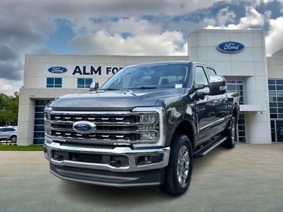 New 2025 Ford F250 Lariat w/ Chrome Package