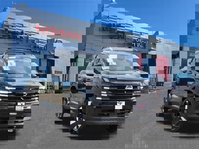New 2025 Nissan Kicks SR
