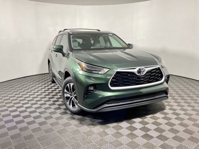 New 2025 Toyota Highlander XLE