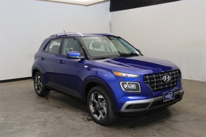 New 2025 Hyundai Venue SEL