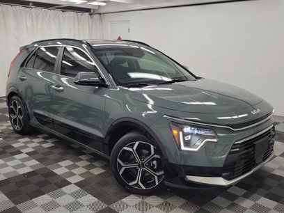 Used 2023 Kia Niro SX Touring