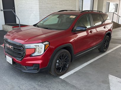 Used 2024 GMC Terrain SLE w/ Driver Convenience Package