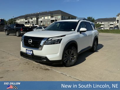 New 2025 Nissan Pathfinder SV w/ Cargo Package