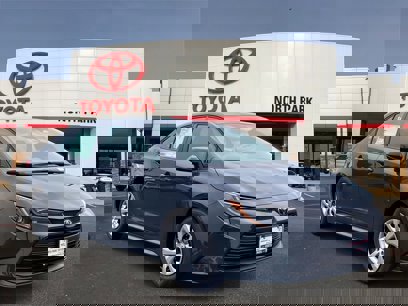 New 2025 Toyota Corolla LE