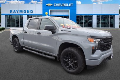 New 2025 Chevrolet Silverado 1500 Custom w/ Turbomax Blackout Package