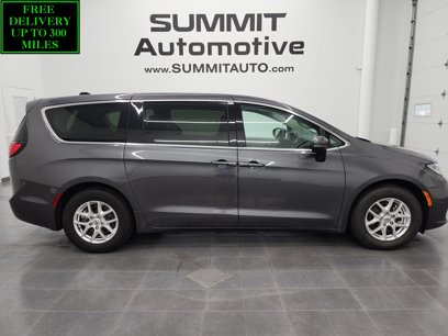 Used 2023 Chrysler Pacifica Touring-L