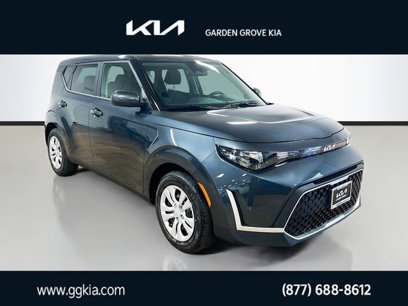 New 2025 Kia Soul LX