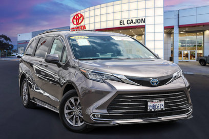 Certified 2023 Toyota Sienna XLE