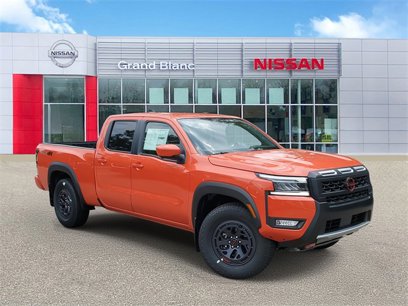 New 2025 Nissan Frontier PRO-4X w/ Pro Convenience Package