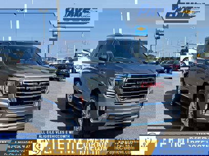 Used 2022 GMC Yukon SLT w/ SLT Premium Package