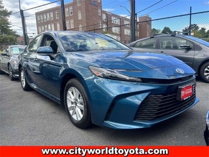 Used 2025 Toyota Camry SE