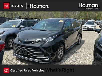 Certified 2021 Toyota Sienna XLE