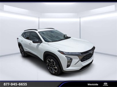 Used 2025 Chevrolet Trax RS w/ Driver Confidence Package