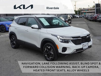 Used 2025 Kia Seltos EX
