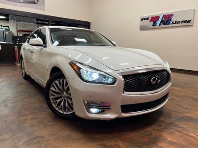 Used 2016 INFINITI Q70 L 3.7