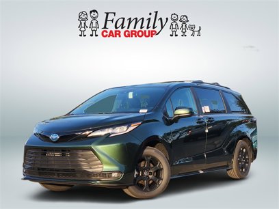 New 2025 Toyota Sienna XLE Woodland Edition