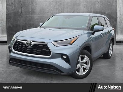 Certified 2023 Toyota Highlander LE
