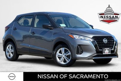 New 2025 Nissan Kicks Play S