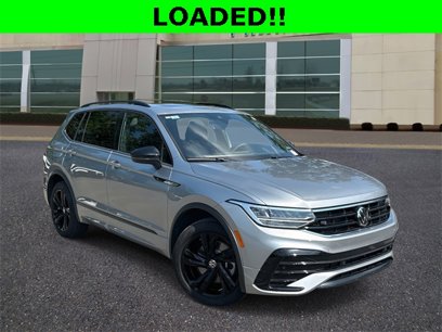 Used 2024 Volkswagen Tiguan SE R-Line