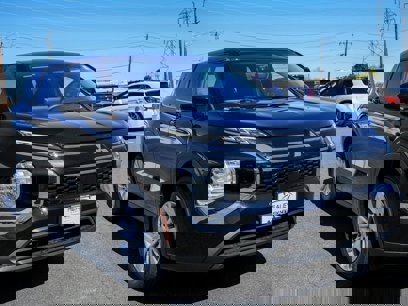 New 2025 Mitsubishi Outlander ES