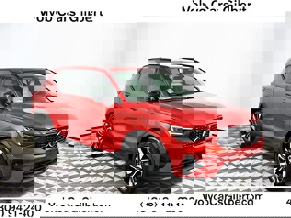 New 2025 Volvo XC40 B5 Ultra w/ Climate Package