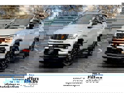 New 2025 Jeep Compass Latitude w/ Altitude Special Edition