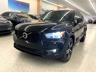 Used 2020 Volvo XC40 T5 R-Design