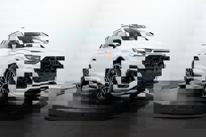 New 2025 Audi SQ5 Premium Plus