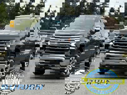 New 2025 Chevrolet Silverado 1500 LTZ w/ LTZ Premium Package