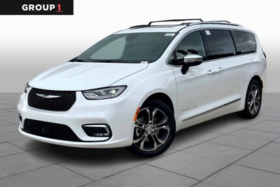 New 2025 Chrysler Pacifica Pinnacle