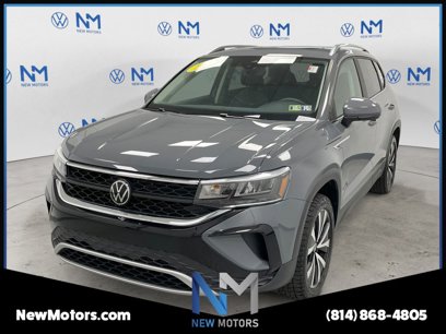 Certified 2023 Volkswagen Taos SE w/ Panoramic Sunroof Package
